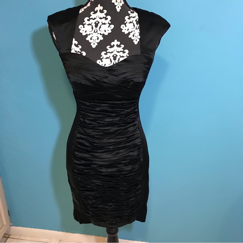 Calvin Klein * Bodycon Black Satin Formal Cocktail Dress GUC Woman’s Petite 4P 4 - Picture 2 of 10